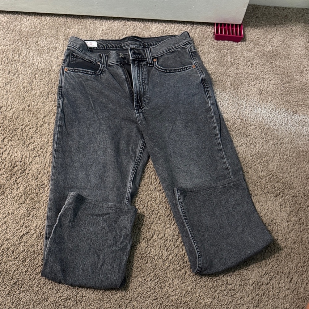 GAP Women's Straight Leg Jeans in Charcoal